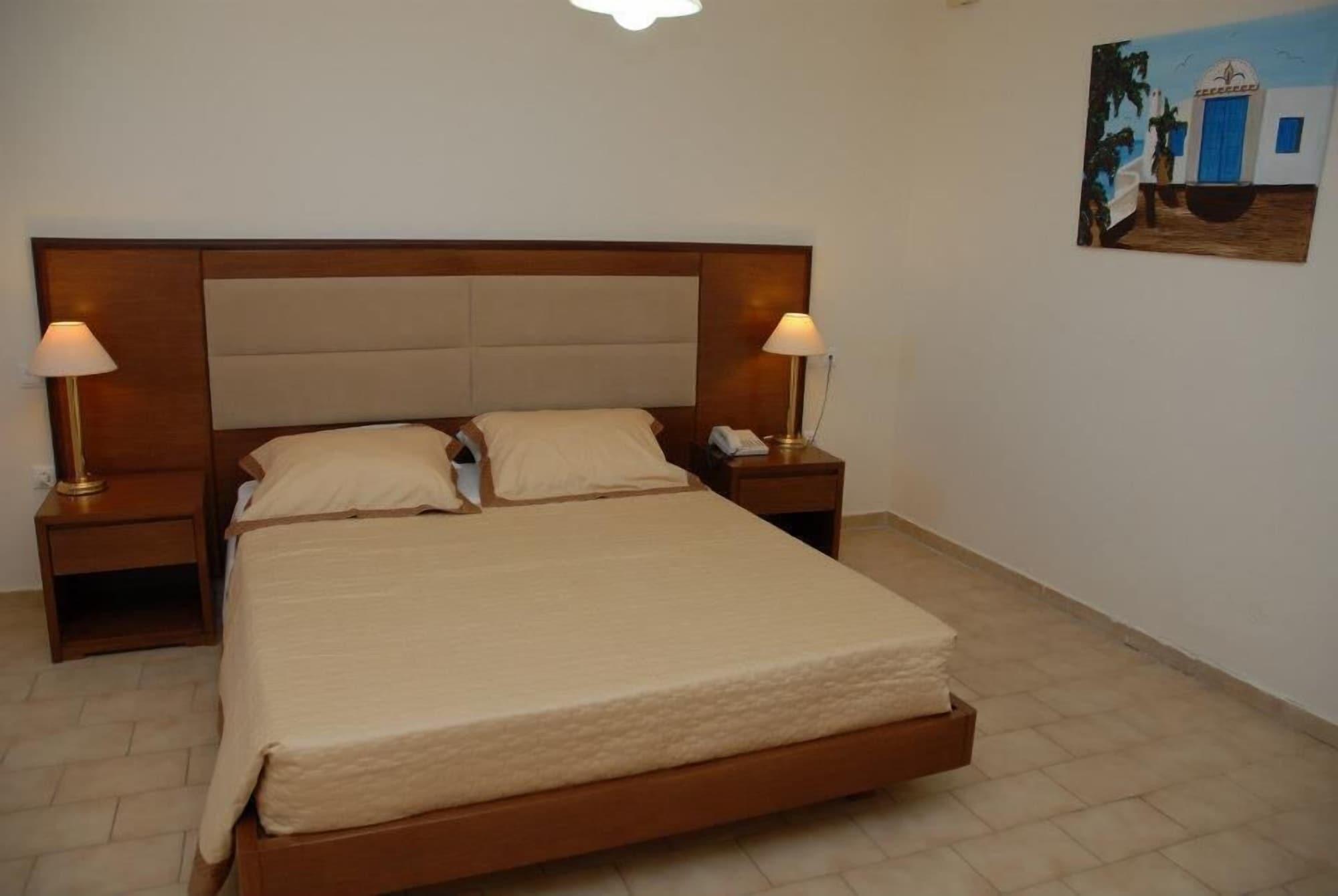 Paleos Hotel Apartments Ialysos  Esterno foto
