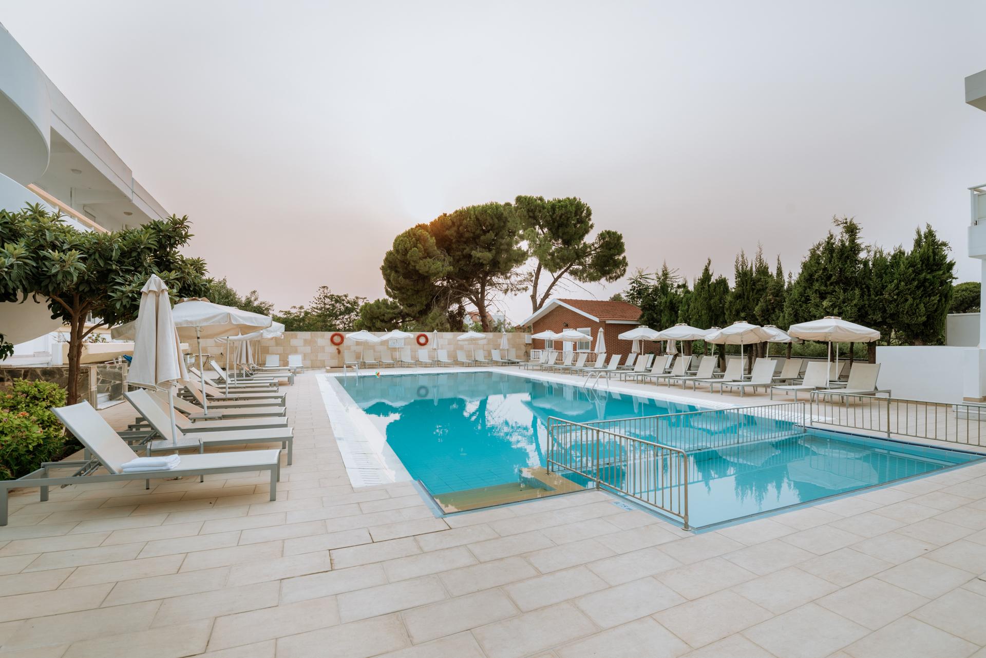 Paleos Hotel Apartments Ialysos  Esterno foto